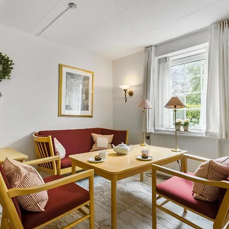 Lejl, 6 * Brovst